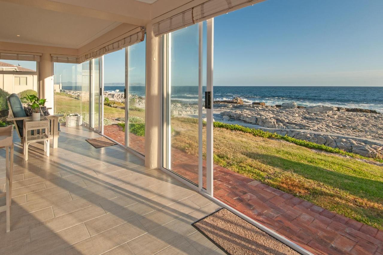 Hermanus Haven, Entire Home, On The Sea, Private Pool, Secure Exterior foto